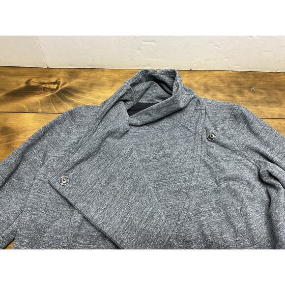 Lululemon Cardigan Sweater Womens 6 Gray Thats A Wrap Yoga Stretch Snap - Picture 5 of 13